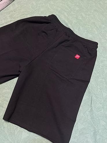 Мужские шорты, L, Nike, Новый, цвет - Черный at lalafo.kg Мужские шорты, L, Nike, Новый, цвет - Черный