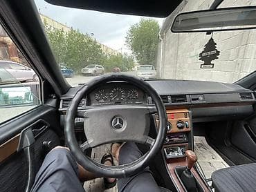 bew e34: Mercedes-Benz W124: 1990 г., 2.3 л, Механика, Бензин, Седан — 8
