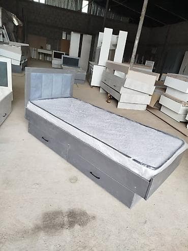 Односпальные кровати: Односпальная кровать, Новый, С мягким изголовьем, длина - 190 см — 4