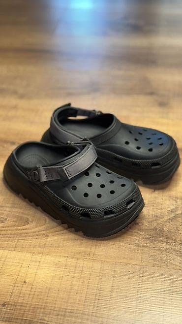 демисезонный обувь: Сабо, 36, 37, Crocs, Б/у, цвет - Черный, Самовывоз — 2