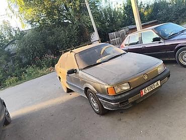 b4 б4: Volkswagen Passat: 1990 г., 1.9 л, Механика, Бензин, Седан — 1