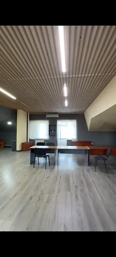 сдаю в аренду офис: Аренда офисов, 700 м², В бизнес центре — 10