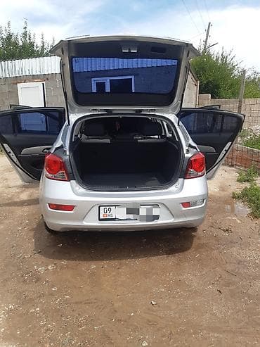 малибу турбо 2: Chevrolet Cruze: 2012 г., 1.6 л, Автомат, Бензин, Хэтчбэк — 4