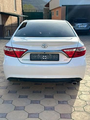 jac j7: Toyota Camry: 2016 г., 2.5 л, Автомат, Бензин, Седан — 2