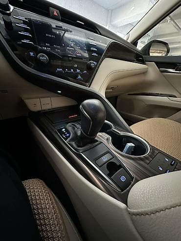 Продажа авто: Toyota Camry: 2019 г., 2.5 л, Автомат, Бензин, Седан — 7