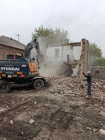 строительные услуги: Услуги демонтажа и сноса зданий экскаватором Hyundai - Машина — 2