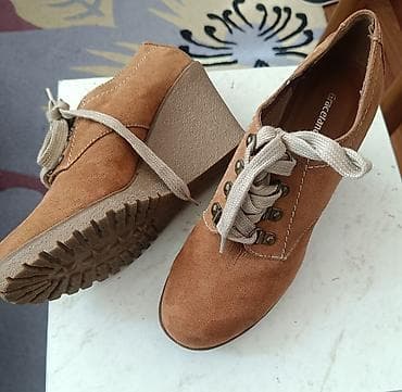 челси обувь женская: Ботинки, 39, Zara, Б/у, цвет - Белый — 1