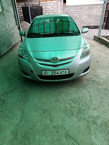 Продажа авто: Toyota Yaris: 2008 г., 1.5 л, Автомат, Бензин, Седан — 5