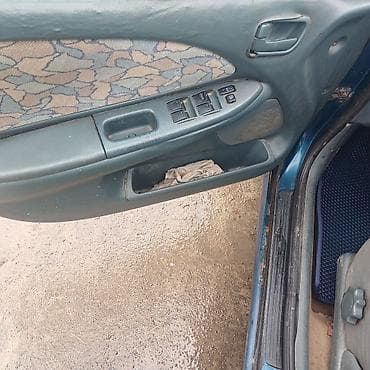 lexus lc: Toyota Avensis: 1999 г., 1.6 л, Механика, Бензин, Седан — 4