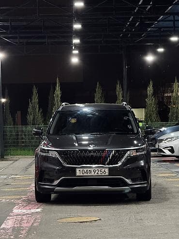 honda e: Kia Carnival: 2020 г., 2.2 л, Автомат, Дизель, Минивэн — 1