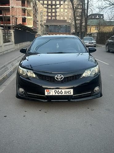 mazda titan: Toyota Camry: 2014 г., 2.5 л, Автомат, Бензин, Седан — 3