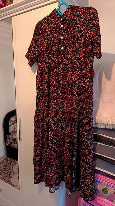 Платье женское с мелким цветочным принтом. - Цвет: черный фон