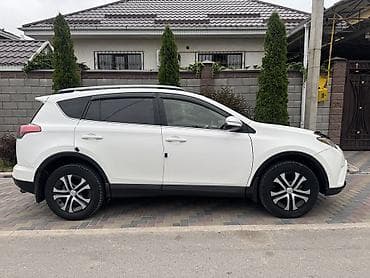 машына сатып алуу: Toyota RAV4: 2017 г., 2.5 л, Автомат, Бензин, Кроссовер — 1