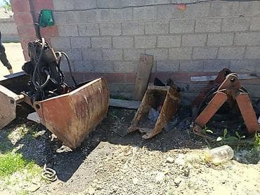 двух мостовой тягач: Экскаватор, 1992 г., Колесный — 5