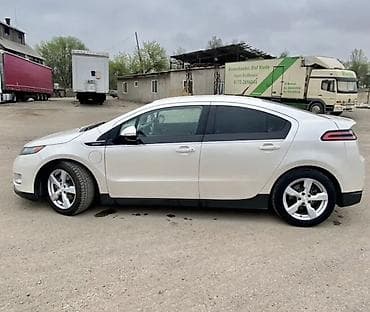 мини машина электро: Chevrolet Volt: 2014 г., 1.4 л, Вариатор, Гибрид, Лифтбек — 5