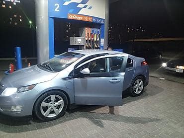 Chevrolet Volt: 2013 г., Гибрид, Хэтчбэк