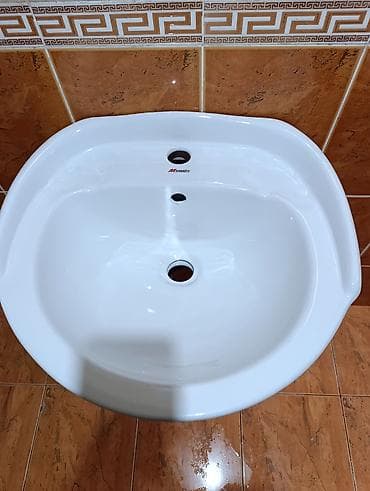 Раковина для ванной, Особенности: Глянцевое, Овальная форма, Материал: Керамика