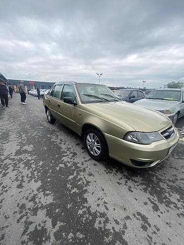 Транспорт: Daewoo Nexia: 2010 г., 1.6 л, Кол менен иштөөчү, Бензин, Седан — 4