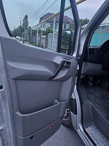 срочно продаю машину бишкек: Mercedes-Benz Спринтер: 2006 г., 2.2 л, Механика, Дизель, Бус — 5