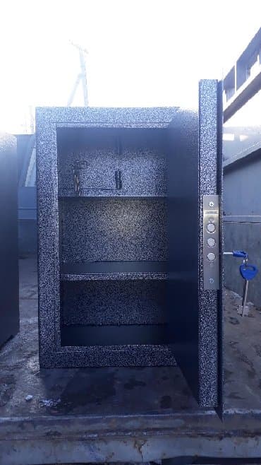 Сейф 63х40х35см 26кг новый