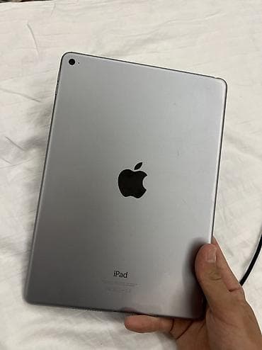 galaxy tab s3: Планшет, Apple, память 64 ГБ, Wi-Fi, Б/у, Детский цвет - Серебристый — 1