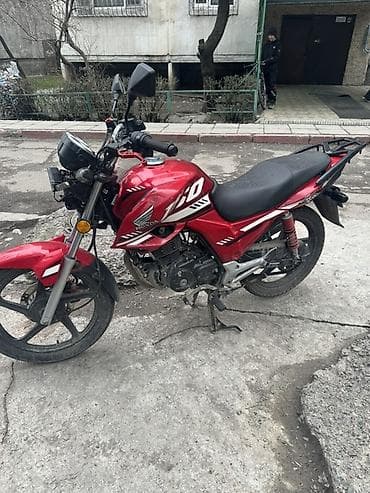 мопеды 200 кубов: Классический мотоцикл Honda, 150 куб. см, Бензин, Взрослый — 4