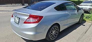 8: Honda Civic: 2012 г., 1.8 л, Автомат, Бензин, Купе — 4