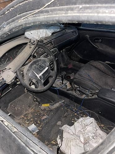 Продажа авто: Honda Civic: 1996 г., Седан — 4