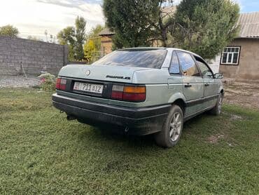 обмен машинами с доплатой: Volkswagen Passat: 1990 г., 1.8 л, Механика, Газ, Седан — 3