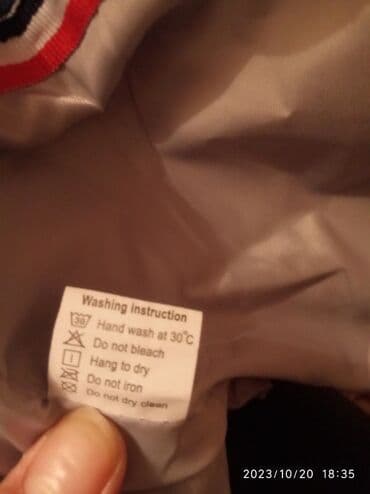 спортивное оборудование: Продаю детскую куртку Аляска зима,цвет светлый асфальтразмер — 4