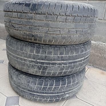 blizzak: Зимние шины Bridgestone Blizzak, размер 215/65 R16. - Посадочный — 2