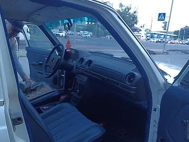 e500 124: Mercedes-Benz E-Class: 1979 г., 2 л, Механика, Бензин, Седан — 3