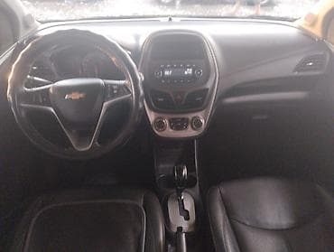 Транспорт: Chevrolet Spark: 2016 г., 0.1 л, Автомат, Бензин, Хэтчбэк — 10