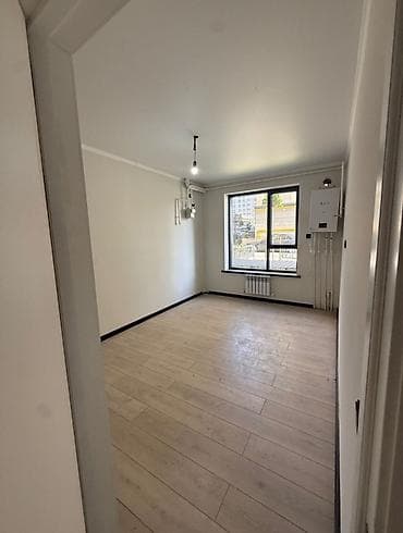 1 комната, 40 м², Тунгуч мкр Элитка, 1 этаж, Евроремонт at lalafo.kg 1 комната, 40 м², Тунгуч мкр Элитка, 1 этаж, Евроремонт