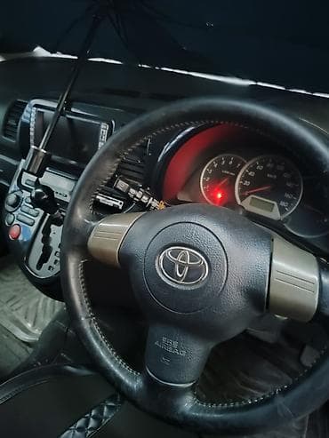 на тойоту виш: Toyota WISH: 2004 г., 1.8 л, Автомат, Бензин, Минивэн — 10