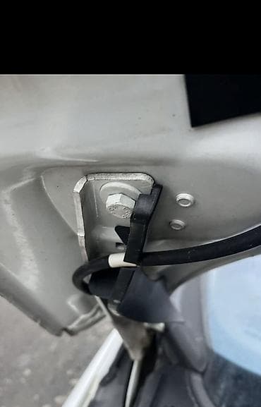 шторка на авто: Peugeot 308: 2010 г., 1.6 л, Автомат, Бензин, Хэтчбэк — 9