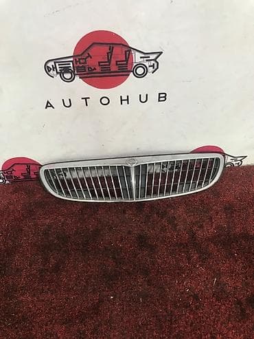 step: Решетка радиатора Nissan 2002 г., Б/у, Оригинал — 1