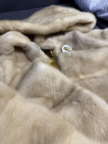 свадебную шубку: Шуба, Норка, По колено, С капюшоном, M — 2