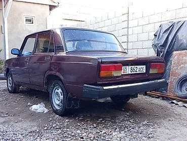 салон машины: ВАЗ (ЛАДА) 2107: 2007 г., 1.6 л, Ручные, Бензин, Седан — 6