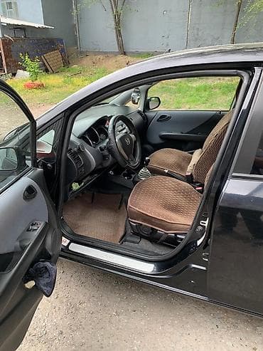 чехлы хонда фит: Honda Fit: 2004 г., 1.4 л, Механика, Бензин, Хэтчбэк — 6