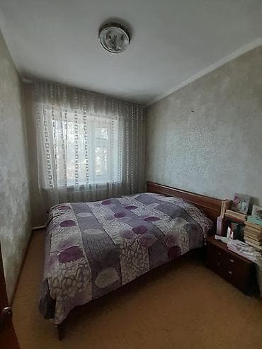 Квартиры: 5 и более комнат, 100 м² — 4