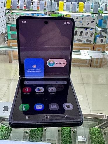 galaxy s 7: Samsung Galaxy Z Flip7, 256 ГБ, цвет - Черный, eSIM — 1