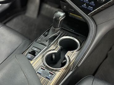 prius plus: Toyota Camry: 2021 г., 2.5 л, Автомат, Бензин, Седан — 7