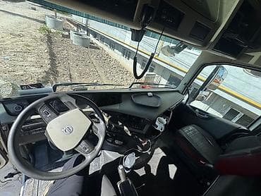 mini refrigerator: Тягач, Volvo, 2019 г., Холодильник, рефрижератор — 5