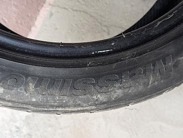 45: Шины 235 / 35 / R 18, Всесезонная, Б/у, Легковые, Корея, Bridgestone — 3