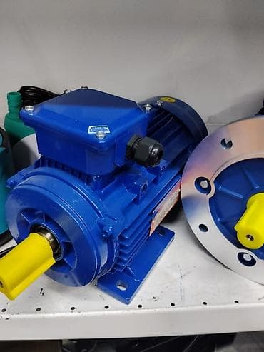 двигатель трехфазный: Электродвигатель, Трехфазные, Мощность: Другая мощность — 1