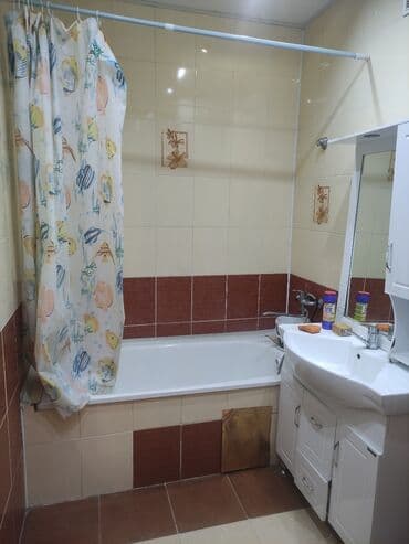 Комнаты: 80 м² — 5