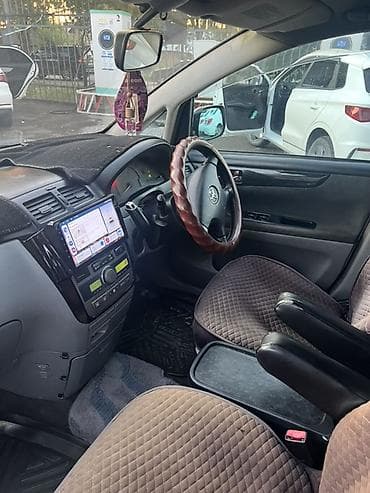 toyota ipsun: Toyota Ipsum: 2004 г., 2.4 л, Автомат, Бензин, Минивэн — 4
