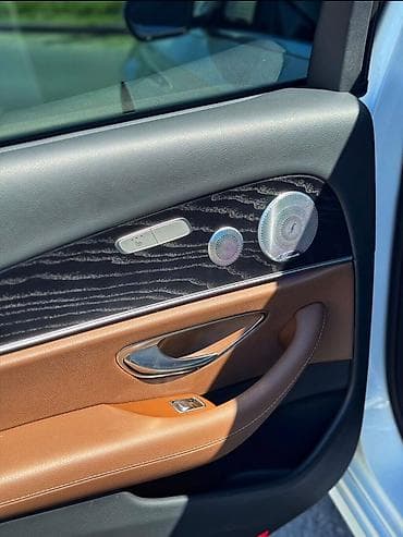 2020: Mercedes-Benz E-Class: 2020 г., 2 л, Автомат, Бензин, Седан — 10
