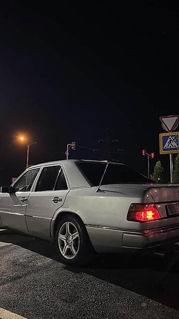 Mercedes-Benz E-Class: 1990 г., 2.3 л, Автомат, Бензин, Седан — 6